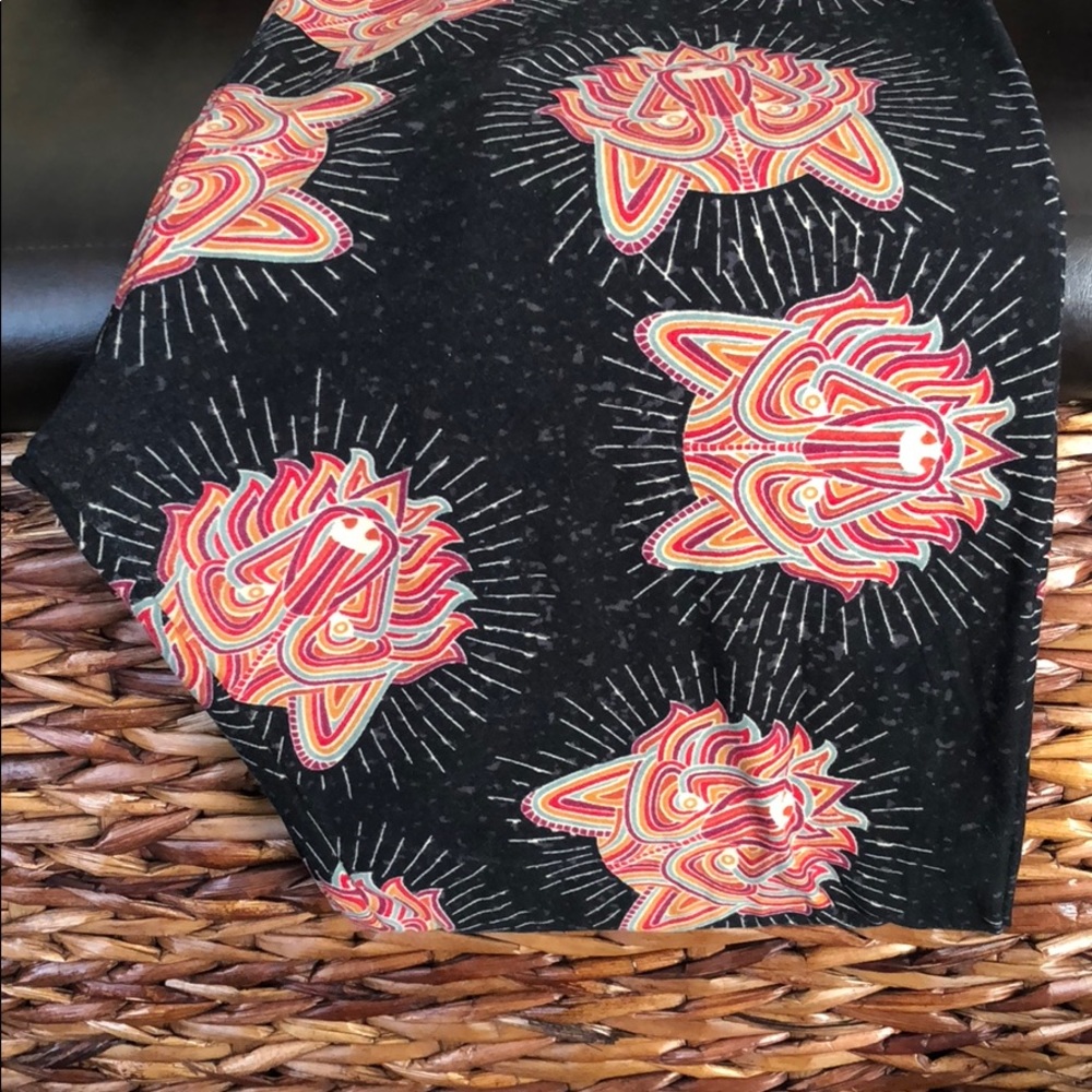 Rare Tiger TC LulaRoe Leggings.